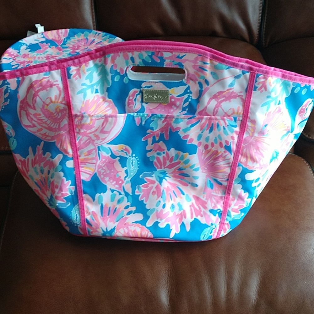 Lilly Pulitzer tote multi color pattern